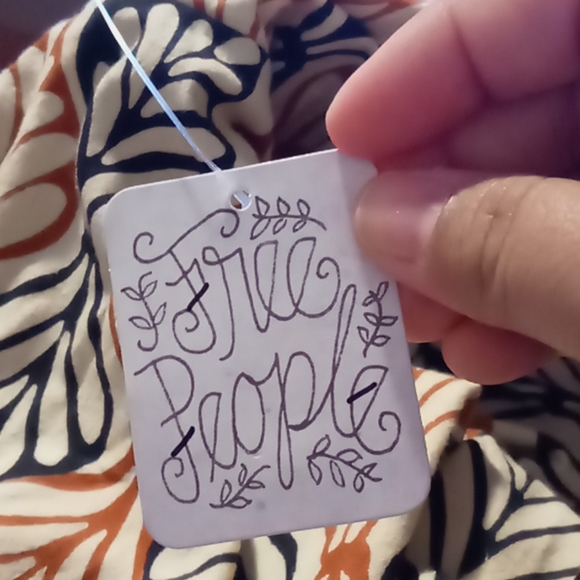 Dreess - Picture 3 of 3